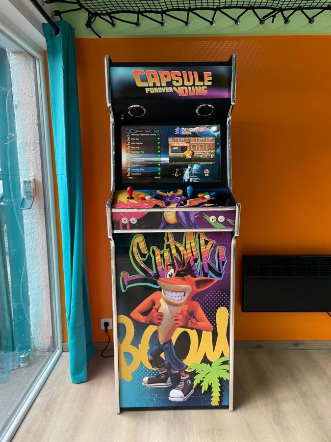 Capsule Forever Young - Jacuzzi - Sauna - Billard - Arcade De Jeux - Netflix & Home Cinema - Ping Pong Hastiere-par-dela Ngoại thất bức ảnh